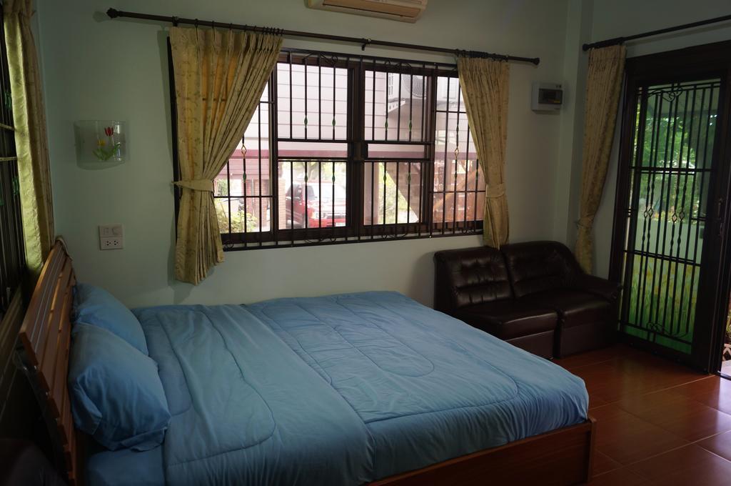 Three Moon Apartment Doi Saket Ngoại thất bức ảnh